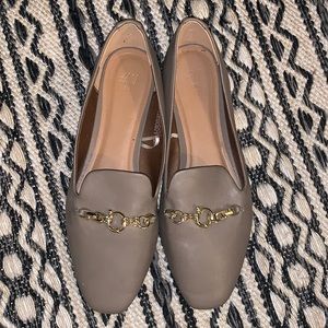 Taupe Flats w/ gold accent